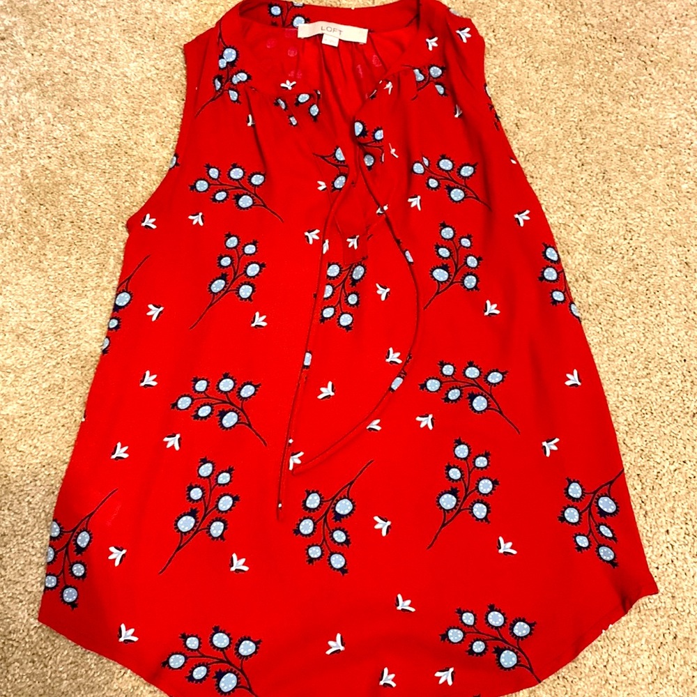 Sleeves red and navy floral tie front Loft shirt